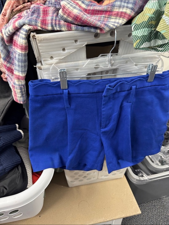 Banana Republic Pants - Banana republic shorts size 4 // 060324